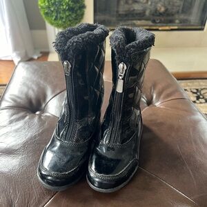 Girls Size 10M Khombu Winter / Rain Boots